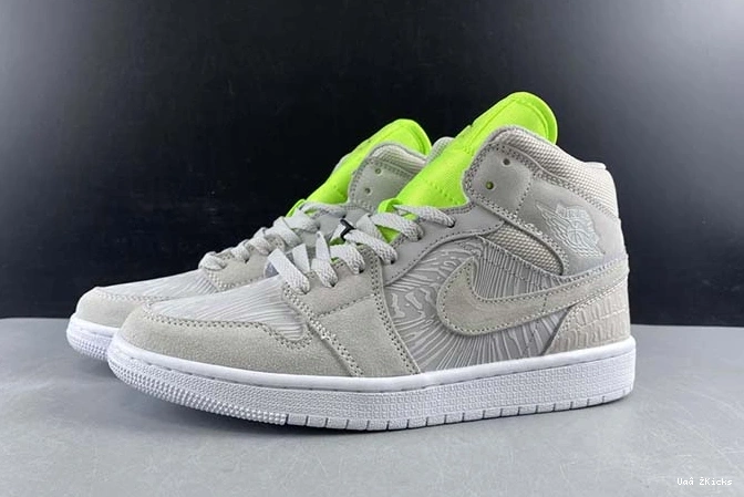 238 1 5670 Jordan Mid CV3018- Air Affordable 0709